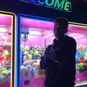 Meet your Posher, Gabriel